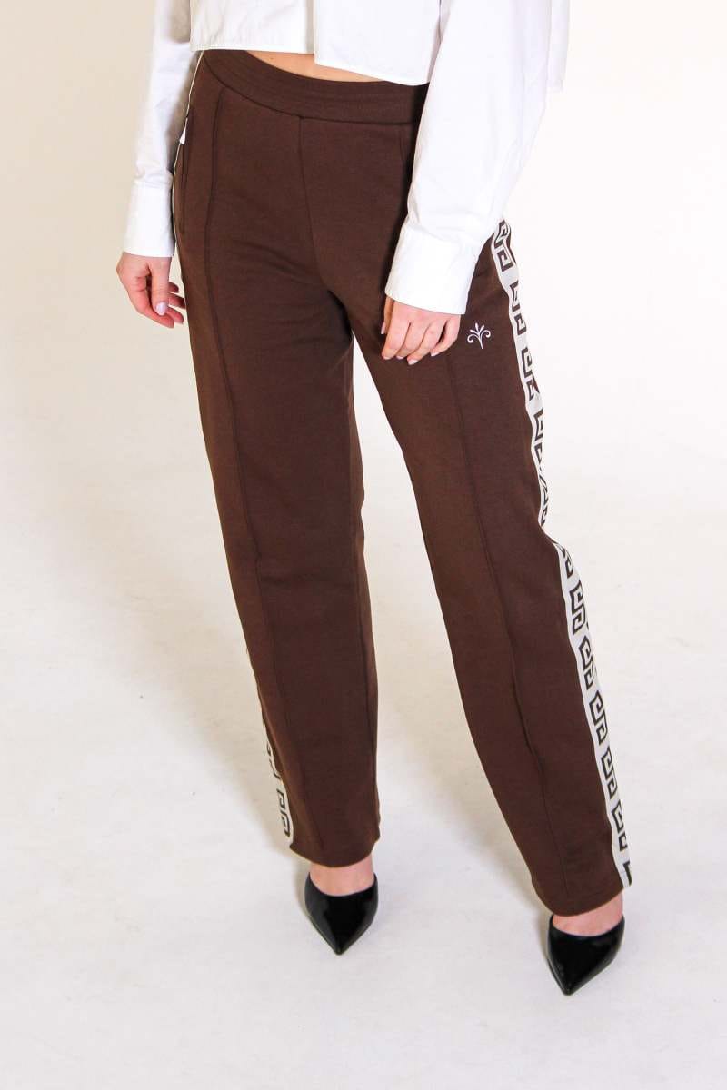 Loya Classic Trackpants - Brown